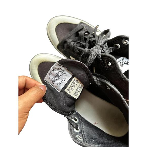 Adidas High-Top Skate Shoes - Classic Black & White - Picture 4 of 9